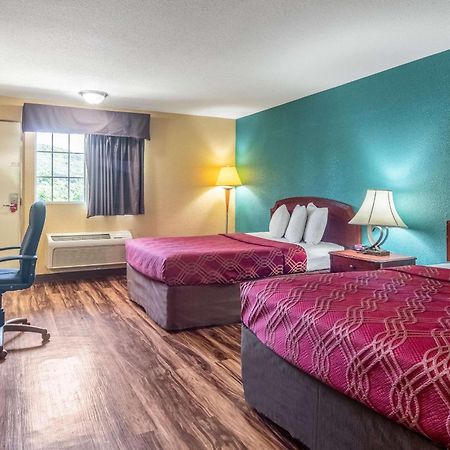 Econo Lodge Hotel Бредфорд Екстер'єр фото