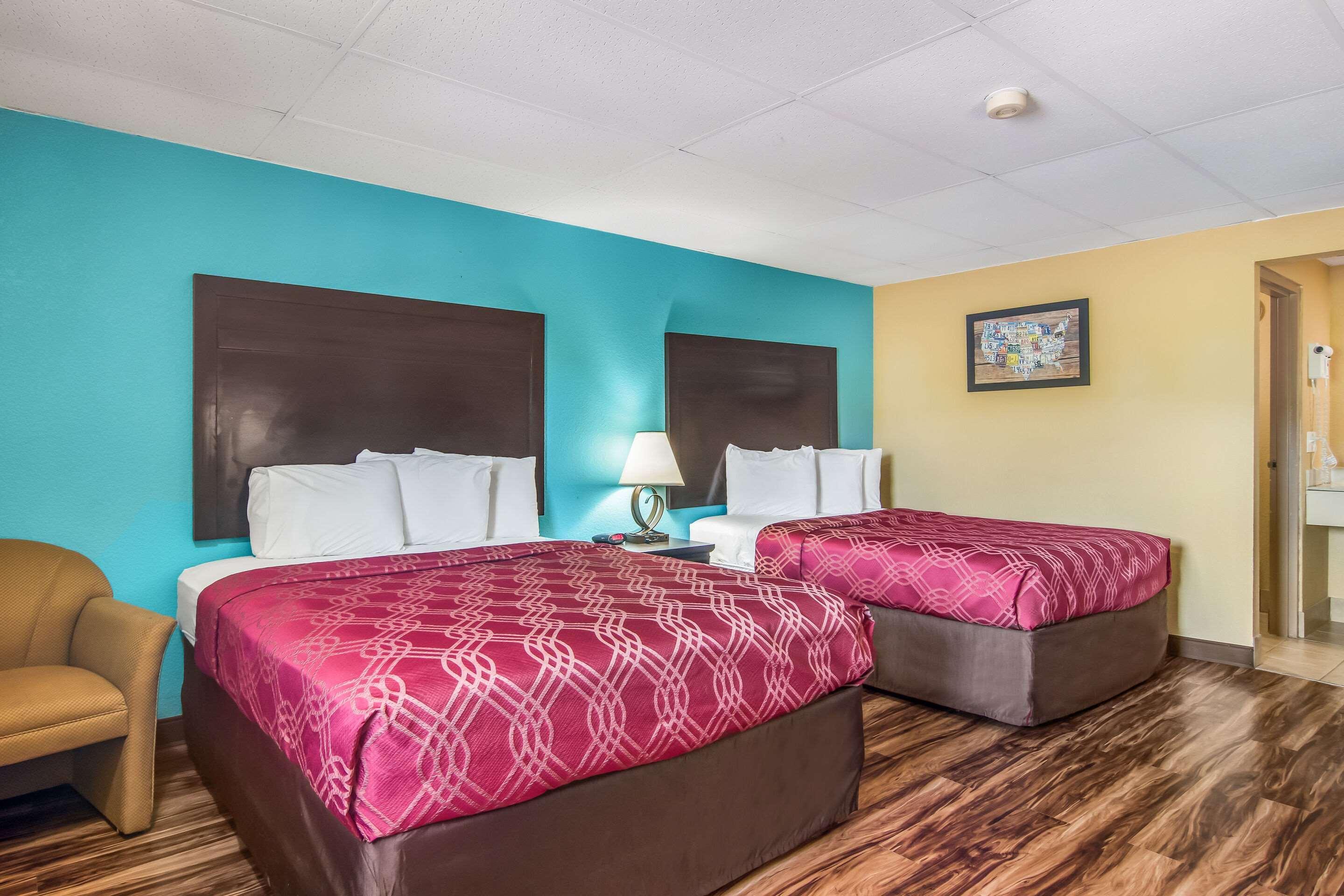 Econo Lodge Hotel Бредфорд Екстер'єр фото